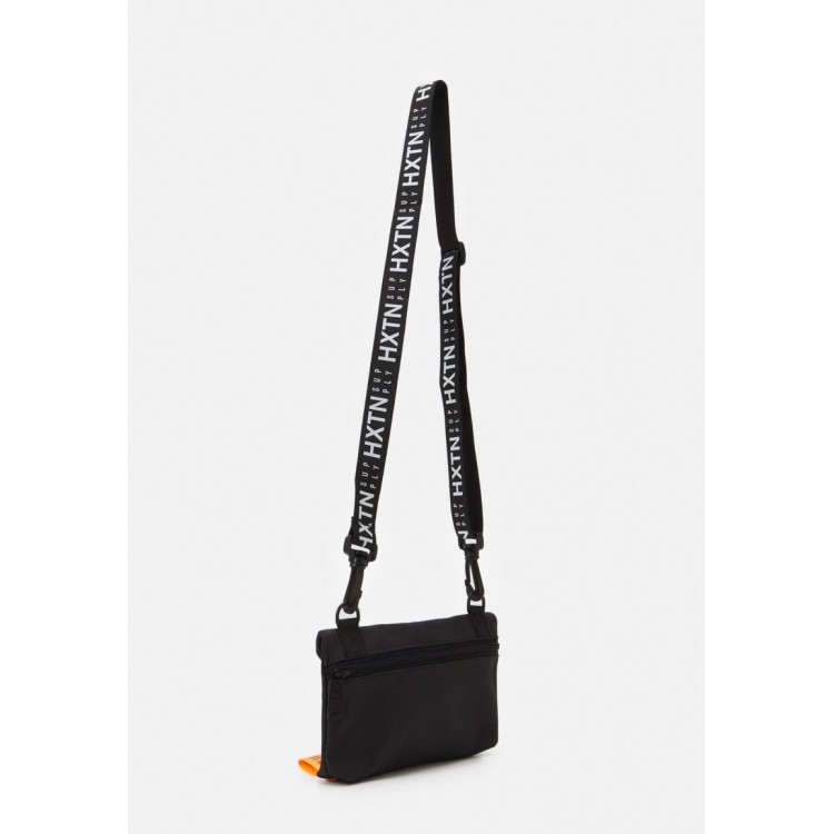 HXTN Supply FORAY SHOULDER BAG UNISEX - Across body bag - black
