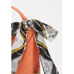 Pieces PCABBELIN CROSS BODY - Handbag - exuberance/gold-coloured/orange
