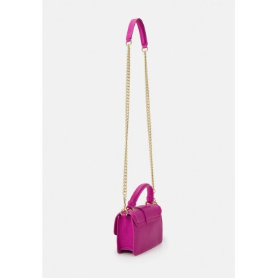 Versace Jeans Couture GRANA BUCKLE DISCO BAG - Handbag - paradise/pink