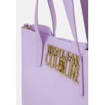 Versace Jeans Couture SAFFIANO LOCK SET - Handbag - lavander/lilac