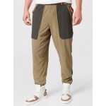 Men Sports | UNDER ARMOUR Workout Pants in Olive, Dark Green - QE60265