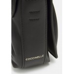 Coccinelle MARQUISE GOODIE CROSSBODY - Across body bag - noir/black