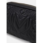 Love Moschino QUILTED CHAIN CAMERA BAG - Across body bag - nero/black