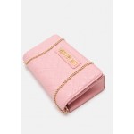 Love Moschino QUILTED CHAIN LOGO CROSSBODY - Across body bag - rosa/light pink